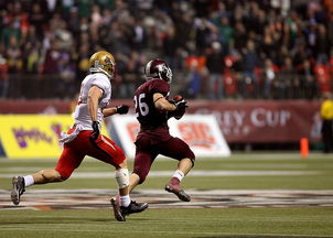 爱游戏app下载-球迷故事：那些追逐偶像的青春岁月，球迷算不算追星