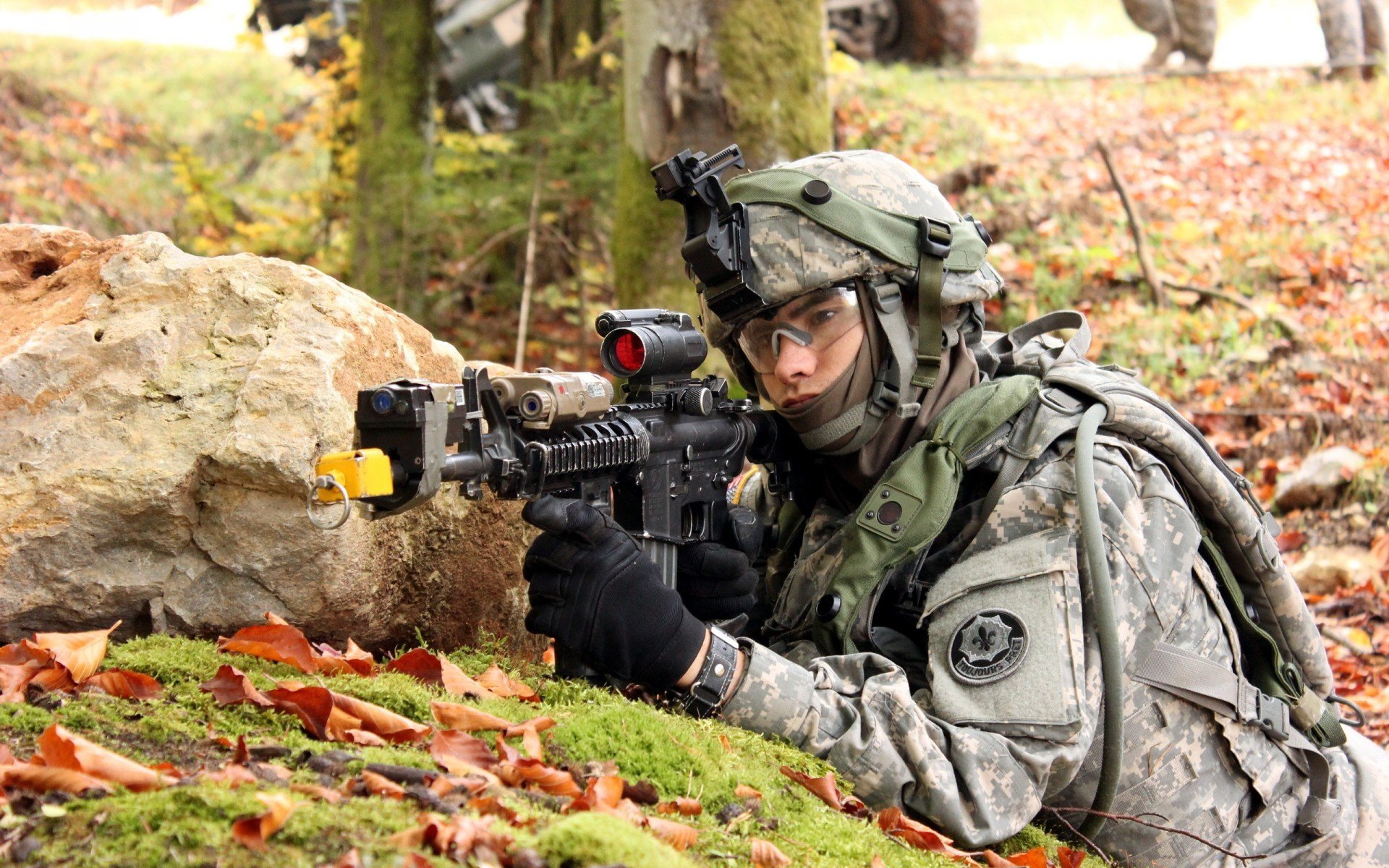 拉恩:凭借非凡的爆发力和速度,成为全黑队进攻的威胁源,拉恩vs巴拉城