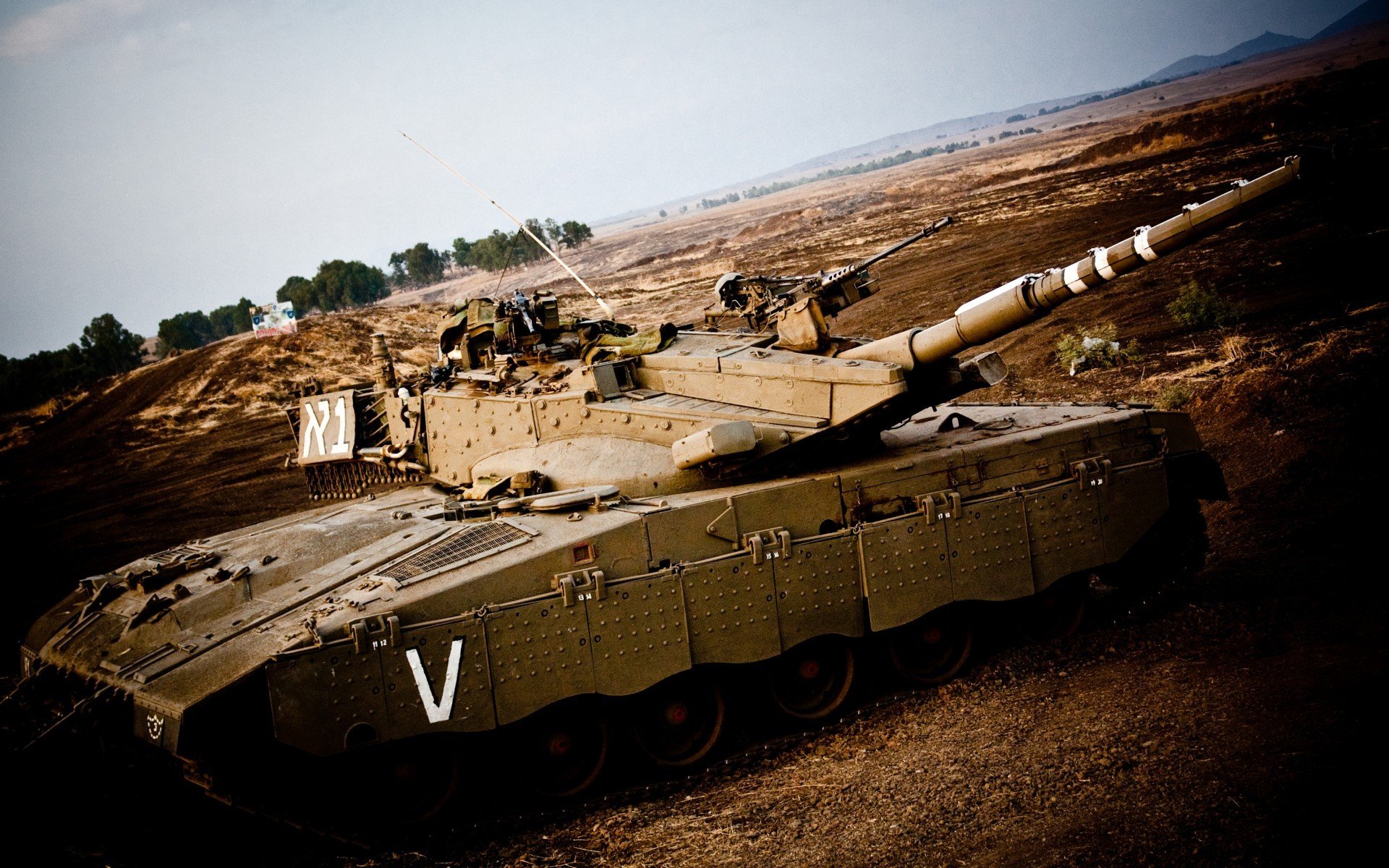 爱游戏下载-魔术新教练首次上任球队状态得到改善，魔术现任主教练